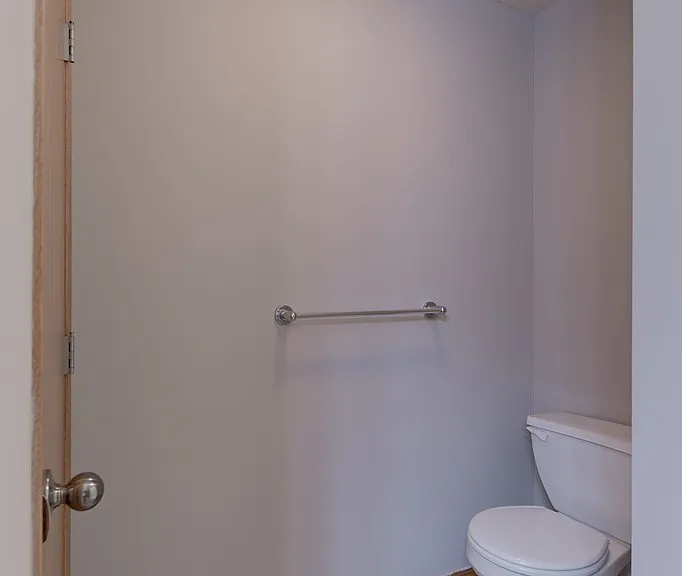 513 N Bristol Ct — Photo 16