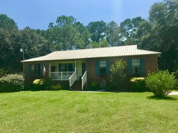 135 Dickson Bay Rd, Panacea, FL 32346