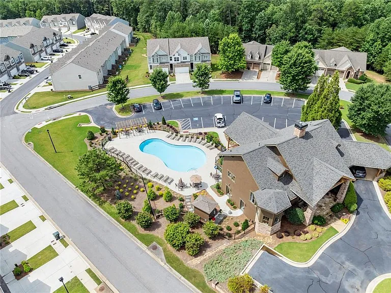 300 Stoneybrook Dr — Photo 49