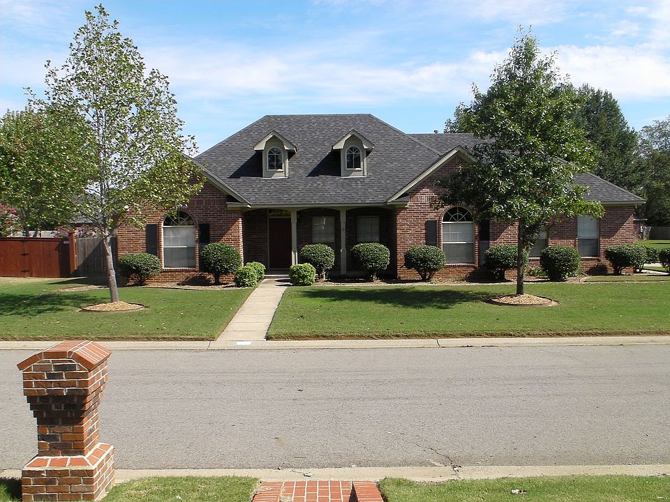 1710 Chicot Drive