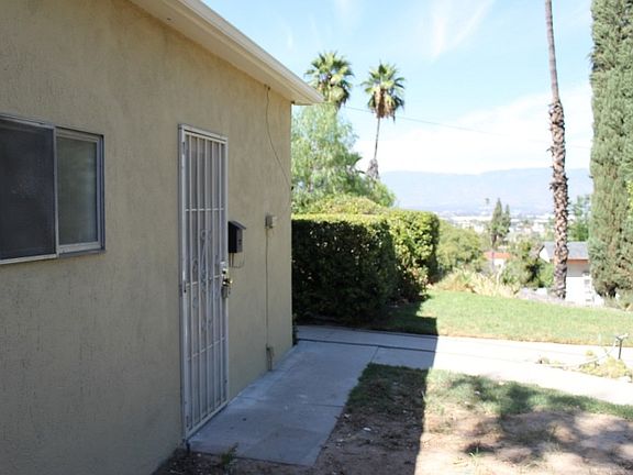 2nd image of 11414 1/2 Loma Vista Dr