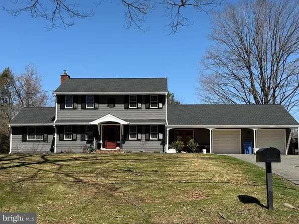 18 Cranbury Neck Rd, Cranbury, NJ 08512