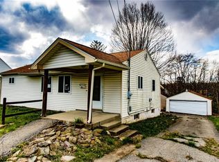 2104 Paul St, Hermitage, PA
