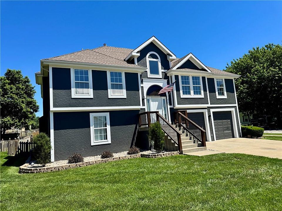 1st image of 414 Donegal Dr