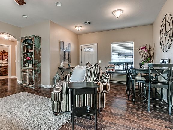 3rd image of 2237 Ashley Dr