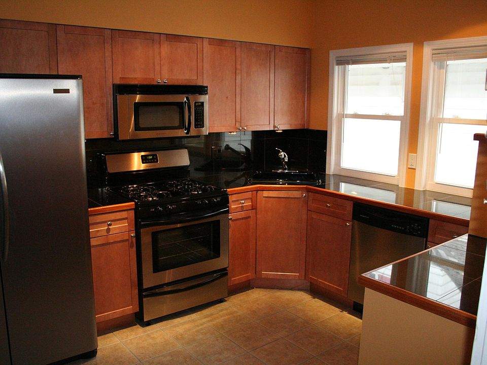 1st image of 1559 Elmwood Ave