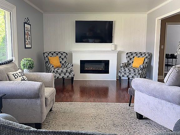 Living Room 13x25