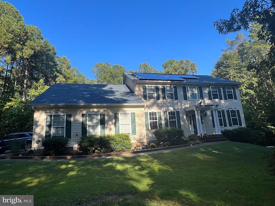 1st image of 6135 Goldfinch Ln