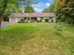 32 Carriage Dr, Burlington, CT 06013
