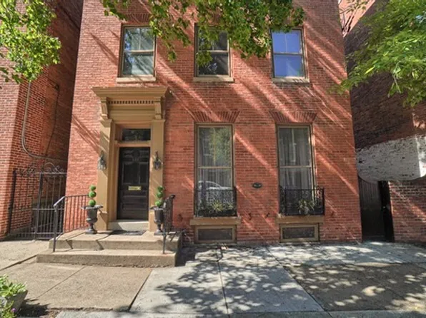 105 W 3rd St #1, Frederick, MD 21701