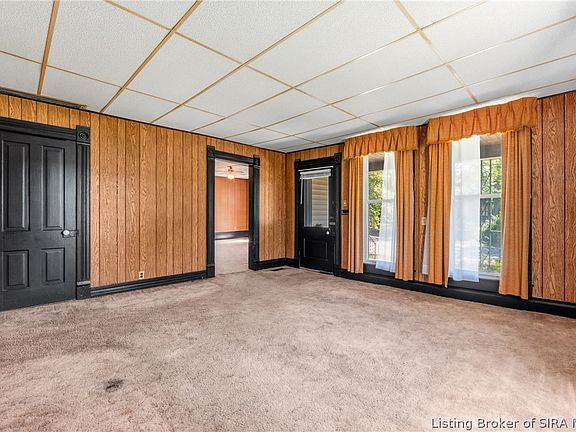 4th image of 319 N New Albany Street