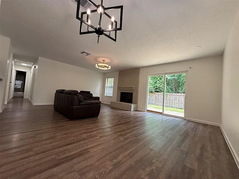 8 N Circlewood Gln — Photo 12