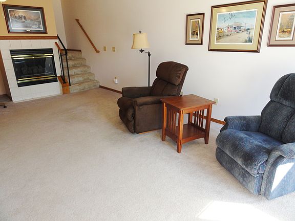 3rd image of 2381 Cottage Dr