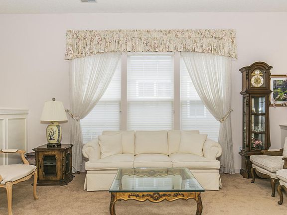 4th image of 27 Greensprings Dr