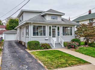 619 Cornell St, Ottawa, IL 61350