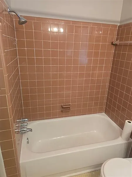1 bed, 1.0 bath, 500 sqft, $975 — Photo 3