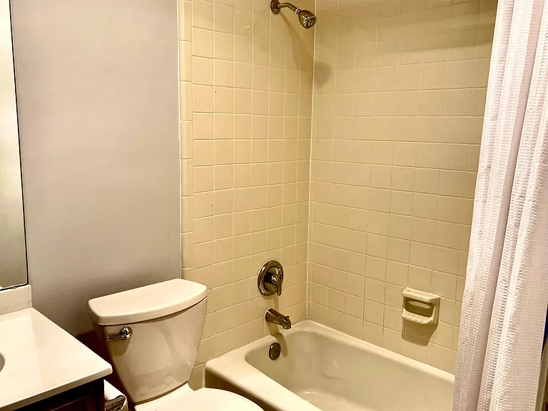 10912 Martingale Ct — Photo 22