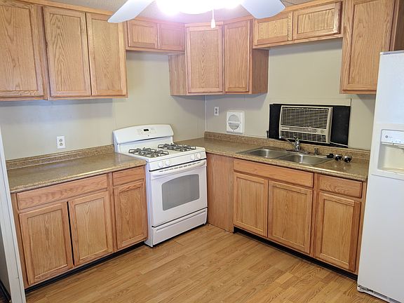 Kitchen with Stove and Fridge