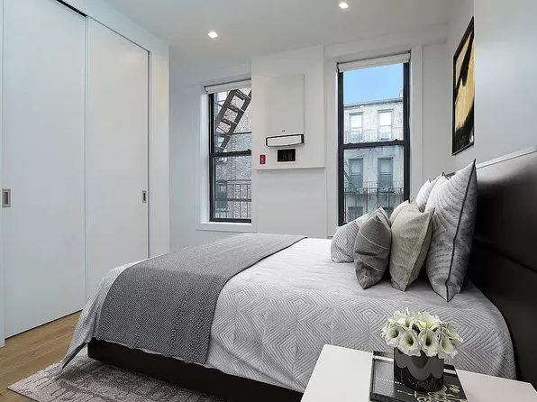 137 Thompson Street image 2 of 8