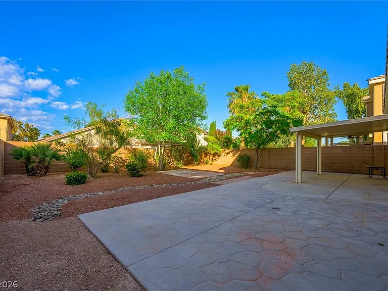 7046 Pink Flamingos Pl — Photo 40