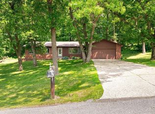 6011 Fox Chase Rd, Hokah, MN 55941
