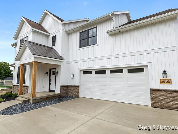 3rd image of 5655 Courtney Lynn Ct