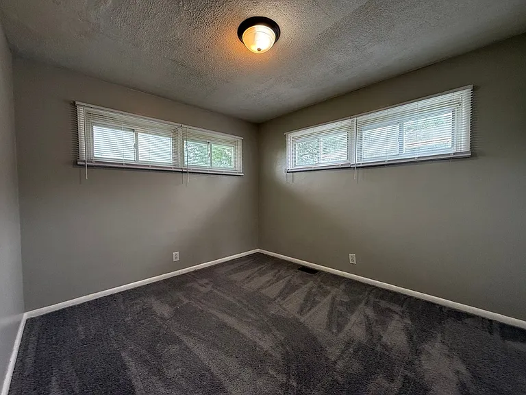 3511 S Ebright St — Photo 5