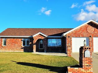 9 N Park Ave, Shelby, MT 59474