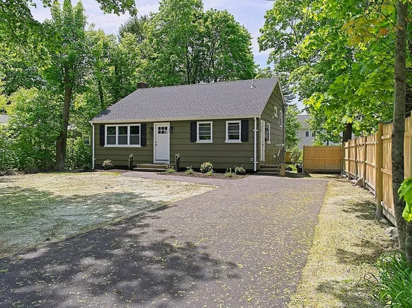 710 Central St, Stoughton, MA 02072