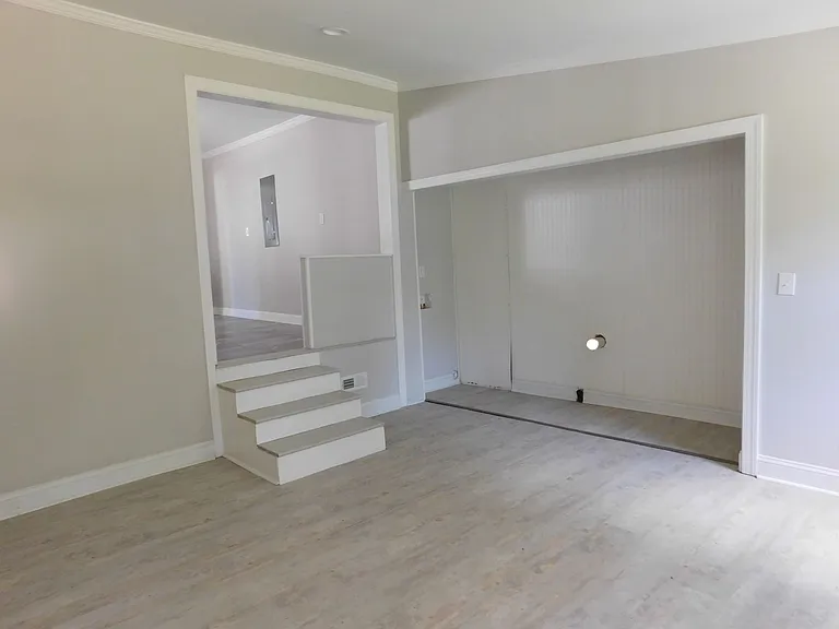 304 Avenue A — Photo 28
