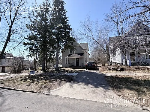 423 N 16th Ave E Photo 1