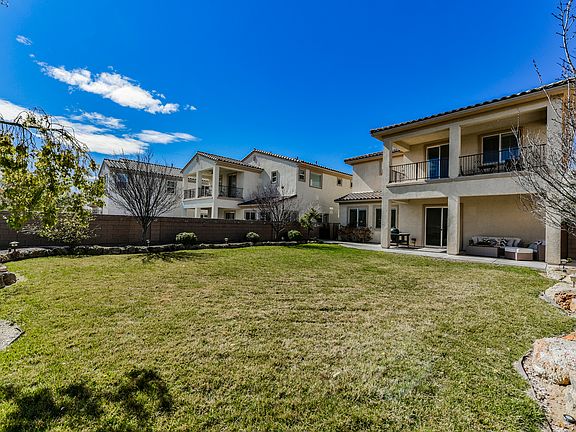 3rd image of 9868 Cove Haven Ct