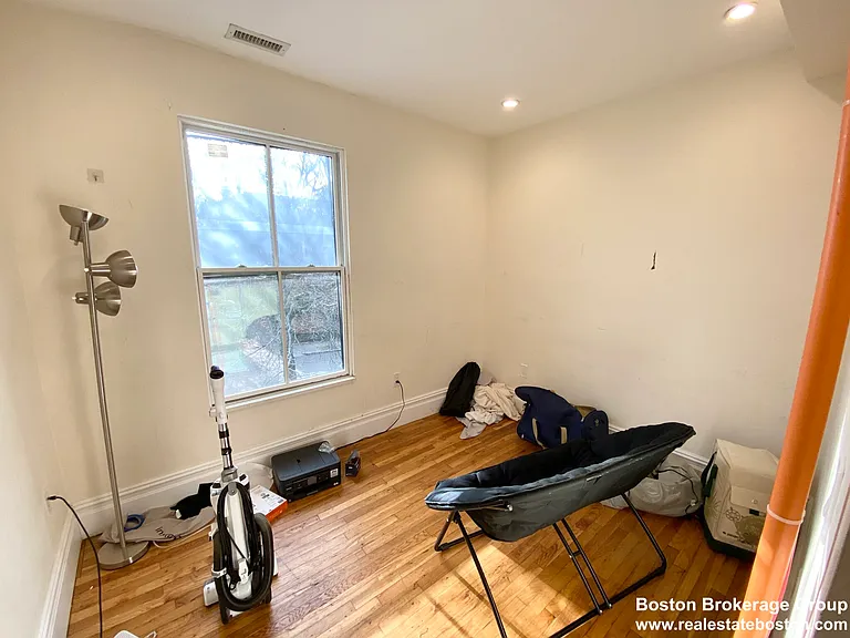 89 Cedar St #3 — Photo 5