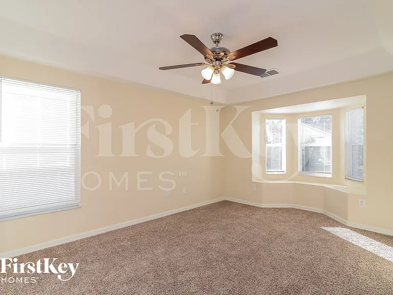 6173 Skylarkcrest Dr — Photo 9