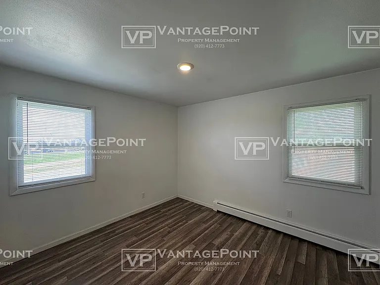 1234 S Erie St #6 — Photo 6