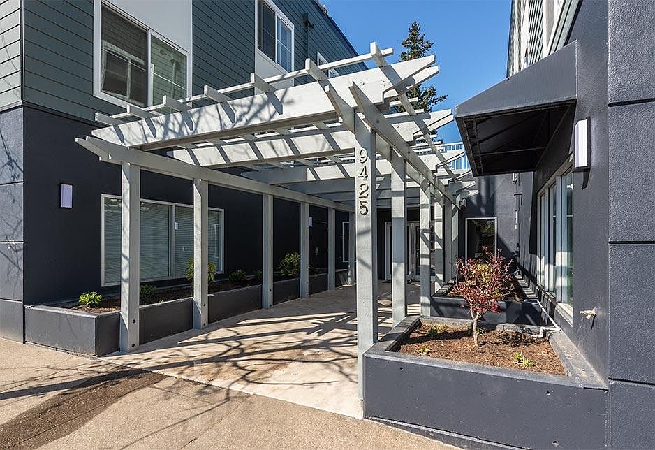 1st image of 9425 35th Ave NE APT 207