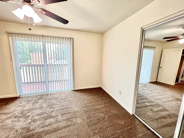 Mayfair Apartments — Photo 111