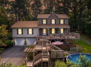 207 Rhododendron Dr, Hedgesville, WV 25427
