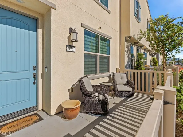 975 W Clover Ave, Rialto, CA 92376