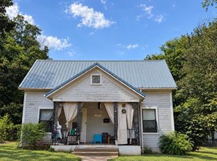 105 SE Adams St, Idabel, OK 74745
