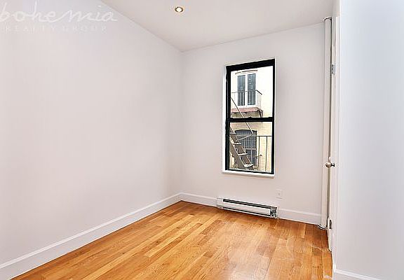 5th image of 8 W 108th St APT 38
