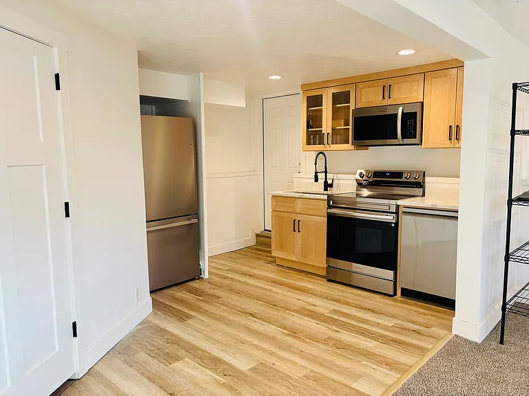 4459 S Butterfield St — Photo 8