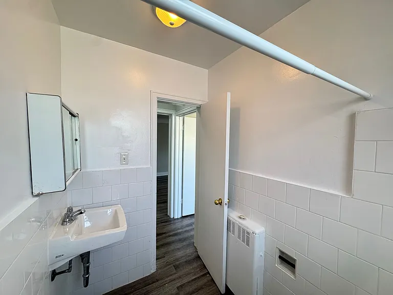 8 E 36th St #34 — Photo 8