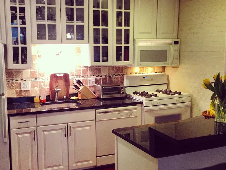 42 Chauncy St #4A — Photo 15