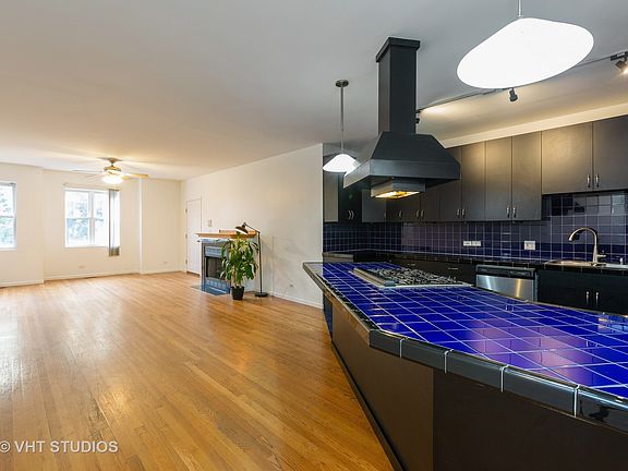 4th image of 2724 W Warren Blvd APT 1E