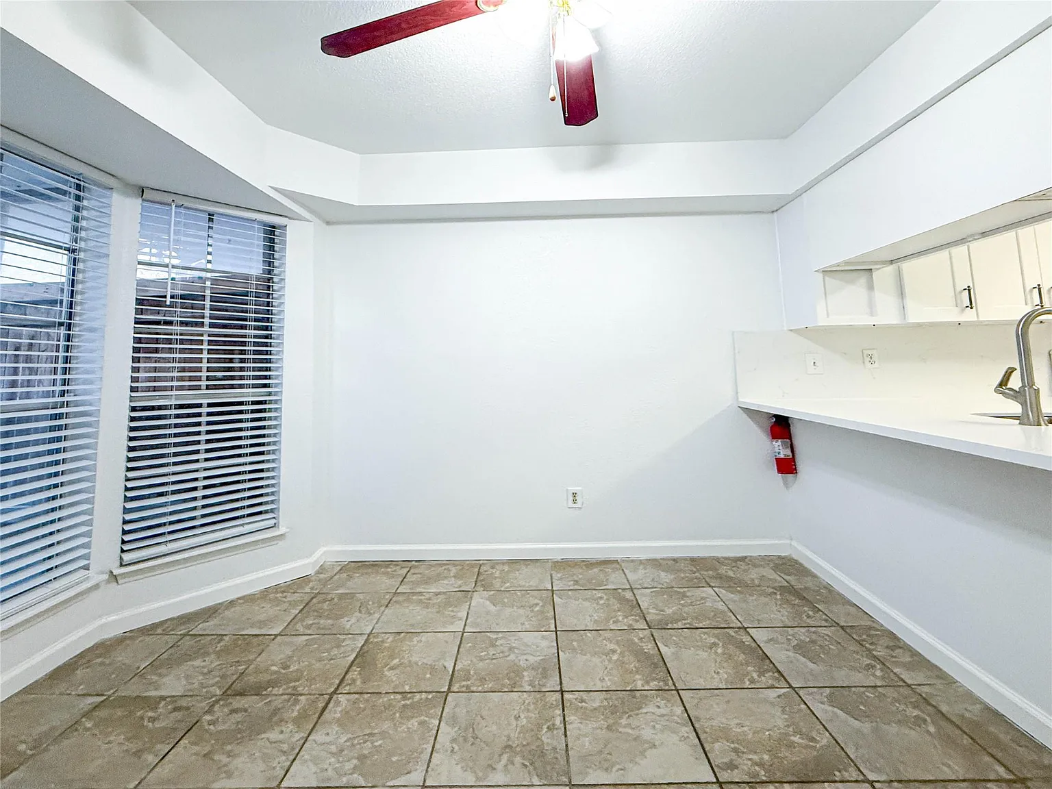 2 bed, 2.0 bath, 1250 sqft, $1,250 — Photo 2