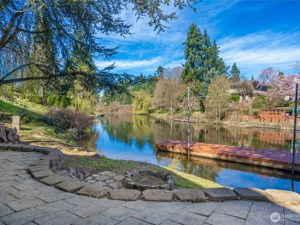 11028 E Riverside Drive, Bothell, WA 98011