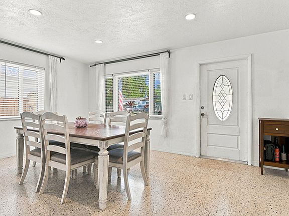 3rd image of 245 SW 5TH Street