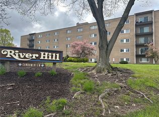 20333 Detroit Rd APT 404A, Rocky River, OH