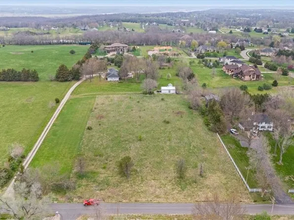 25980 W 77th St, Lenexa, KS 66227